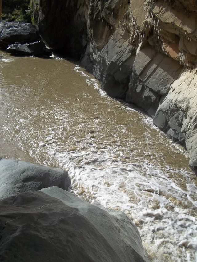 River flowing from Salto de Jimenoa Uno