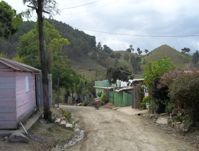 Road to Salto de Aguas Blancas
