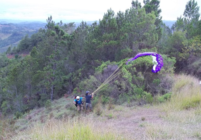 Here's one of "broken leg guide's" unsuccessful take off attempts....yikes! And then Rachel says...”This guy is supposed to fly who????”