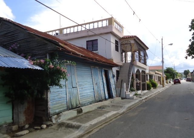 We pass this house every time that we get our motorcycle out for a ride...I call it “The Leaning House of Luperon”.